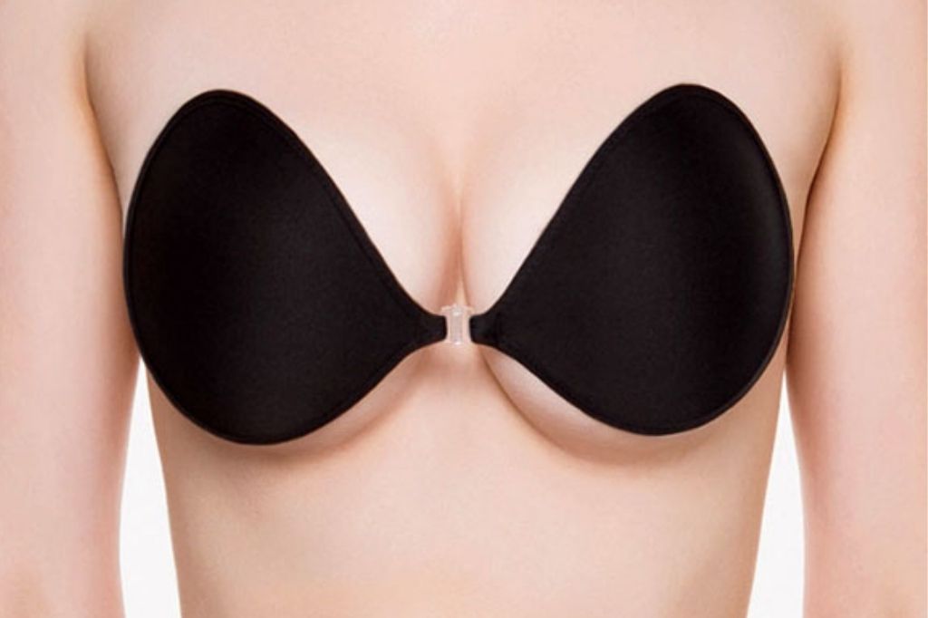 comment nettoyer un soutien gorge adhésif