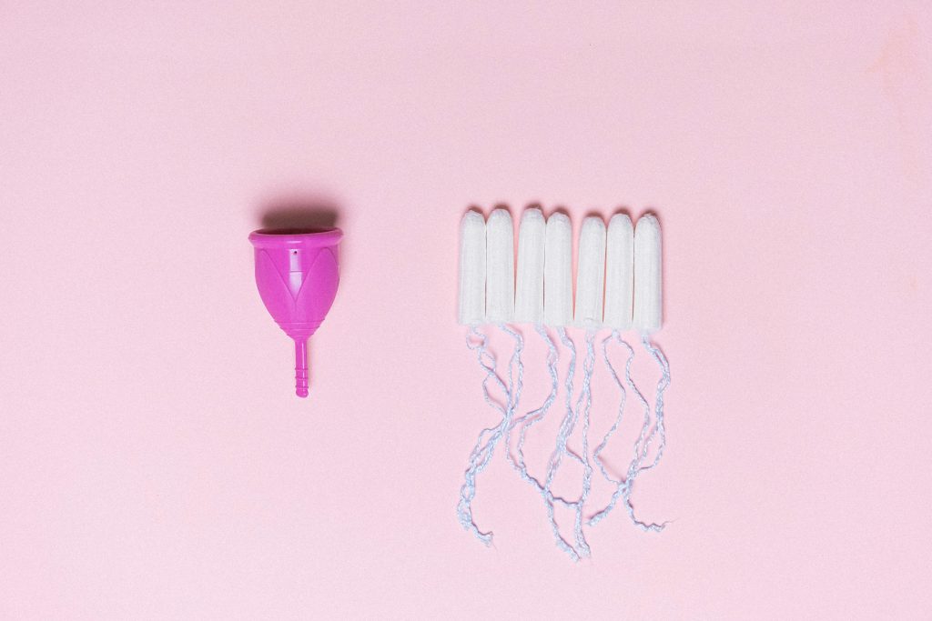 cup menstruelle et tampons